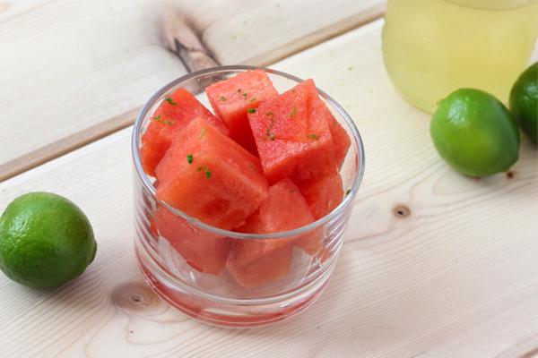 Cách làm sinh tố dưa hấu – chanh