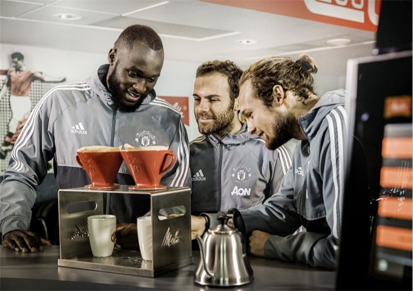 Đại Diện Melitta – Đồng Hành Cùng Cubes Asia tại Việt Nam