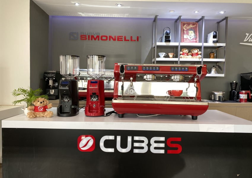 TÌm hiểu về máy pha cà phê Rancilio và Nuova Simonelli