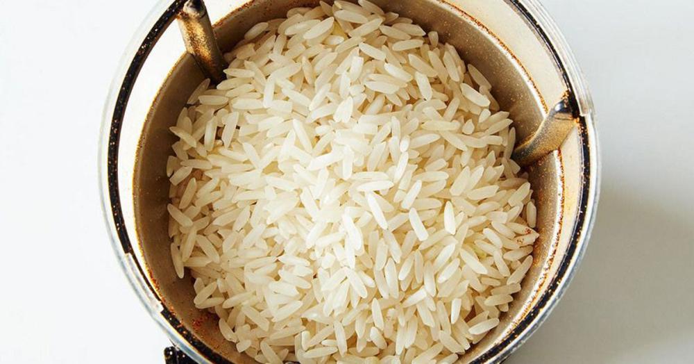 Có thể dùng gạo để vệ sinh máy xay cà phê không?